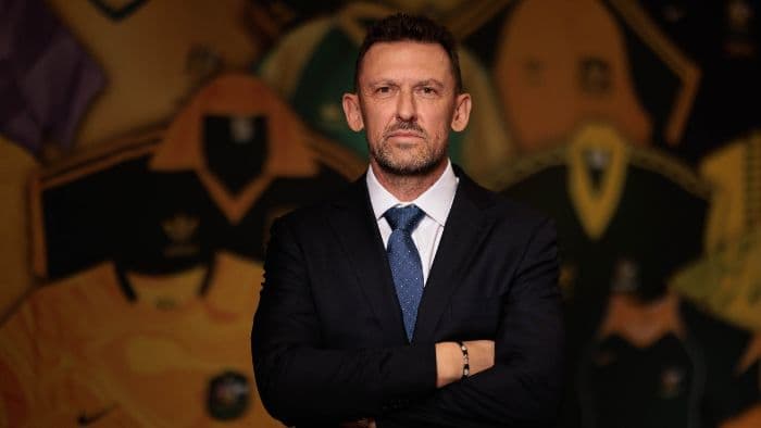 pelatih_australia_tak_anggap_enteng_timnas_indonesia