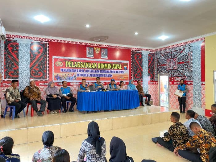 polres_labusel_umumkan_hasil_seleksi_administrasi_awal_penerimaan_polri