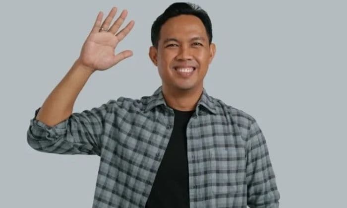 13_orang_hasil_ott_di_cilacap_tiba_di_kpk_termasuk_bupati_syamsul_auliya