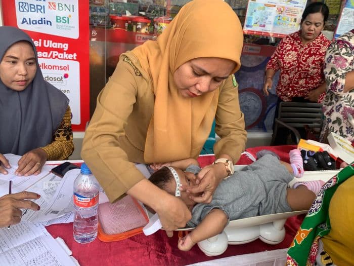 alfamidi_medan_gelar_pantau_tumbuh_kembang_anak_di_posyandu_dukung_kesehatan_ibu_dan_anak