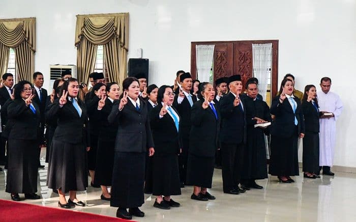 wabup_deli_serdang_lantik_120_asn_tekankan_integritas_dan_kinerja_nyata