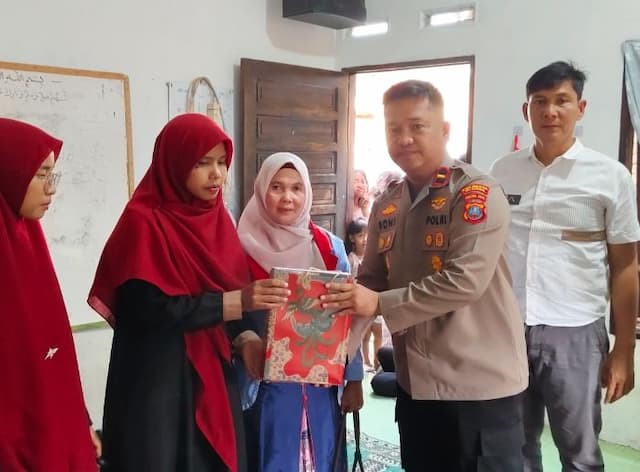 berani_lawan_peredaran_narkoba_rumah_tahfidz_terima_al_quran_dari_polresta_deli_serdang