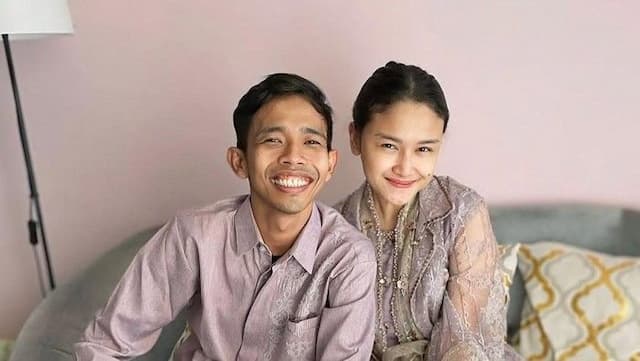 karen_hertatum_akui_trauma_usai_alami_dugaan_kdrt_dari_dede_sunandar