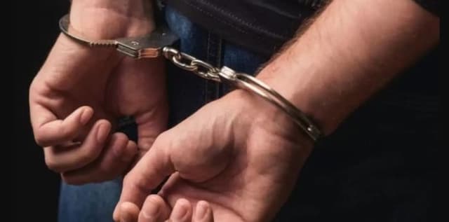 pelaku_pencurian_depot_air_isi_ulang_di_medan_labuhan_ditangkap_polisi