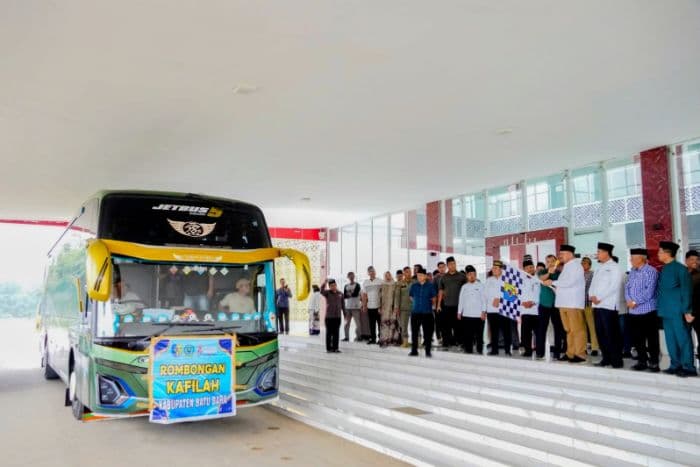bupati_batu_bara_lepas_58_qori_dan_qoriah_ikuti_mtq_sumut_2026