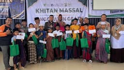dompet_dhuafa_waspada_dan_rsu_sufina_aziz_gelar_khitan_massal_dan_pengobatan_gratis_di_dairi
