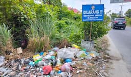 papan_larangan_buang_sampah_di_lubuk_pakam_hilang_warga_berang