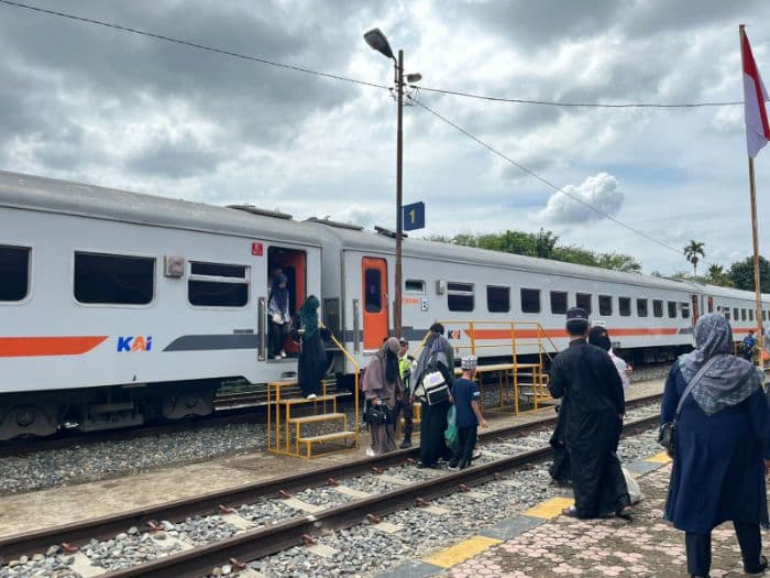 stasiun_dolok_merangir_layani_5300_penumpang_jadi_kunci_distribusi_bbm_ke_siantar