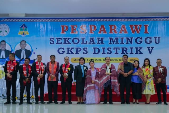 wali_kota_tebing_tinggi_buka_pesparawi_sekolah_minggu_gkps_distrik_v