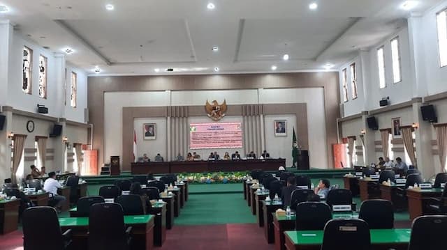 realisasi_apbd_simalungun_2025_capai_rp28_triliun_dprd_mulai_bahas_ranperda_pertanggungjawaban