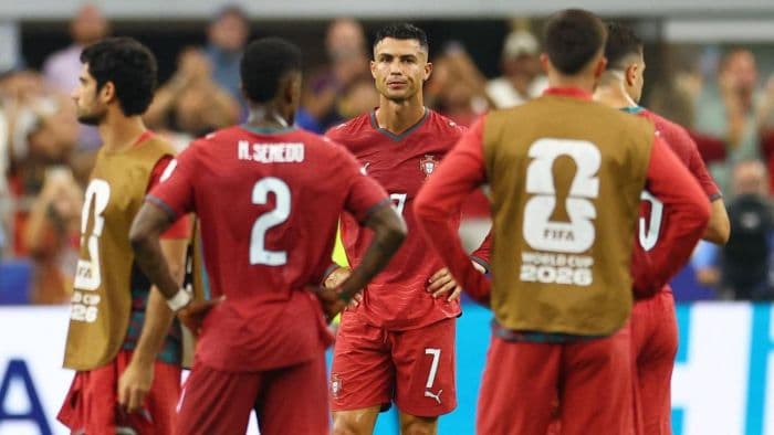 ronaldo_sebaiknya_akhiri_karier_internasional_bersama_portugal_