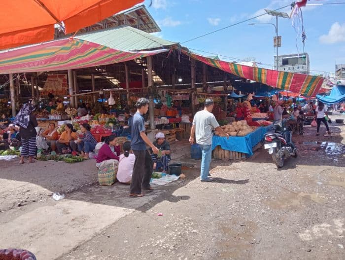 harga_cabai_dan_bawang_merah_naik_di_pangururan_dinas_pasar_fluktuasi_karena_faktor_cuaca
