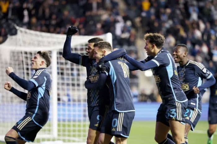 philadelphia_union_singkirkan_red_bulls_32_lewat_laga_dramatis