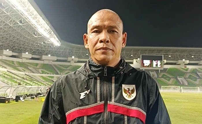 piala_kemerdekaan_2025_nova_arianto_siapkan_rotasi_besar_timnas_u17_hadapi_uzbekistan