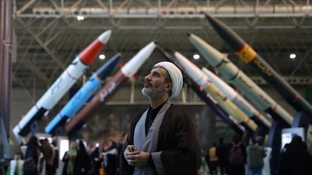 bantah_pernyataan_trump_iran_klaim_masih_kuasai_75_persen_stok_rudal_dan_drone_