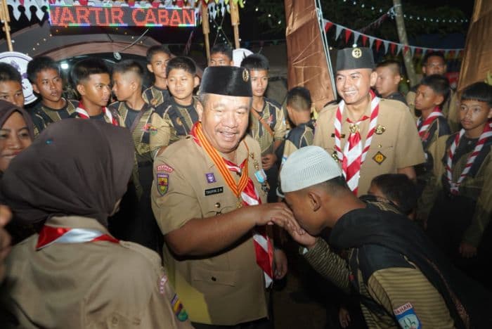 bupati_asahan_taufik_zainal_abidin_raih_lencana_melati_gerakan_pramuka