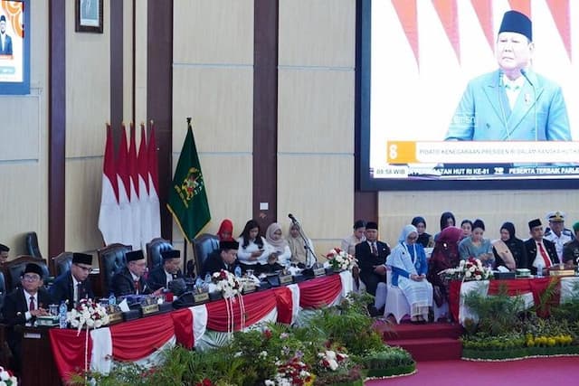 hut_ke81_ri_wali_kota_medan_saksikan_sidang_tahunan_mpr_bersama_dprd