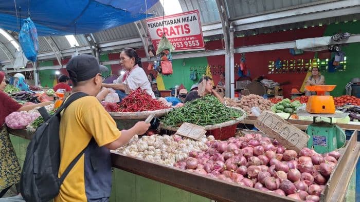 jelang_akhir_pekan_harga_cabai_di_medan_sentuh_rp31_ribu_per_kg