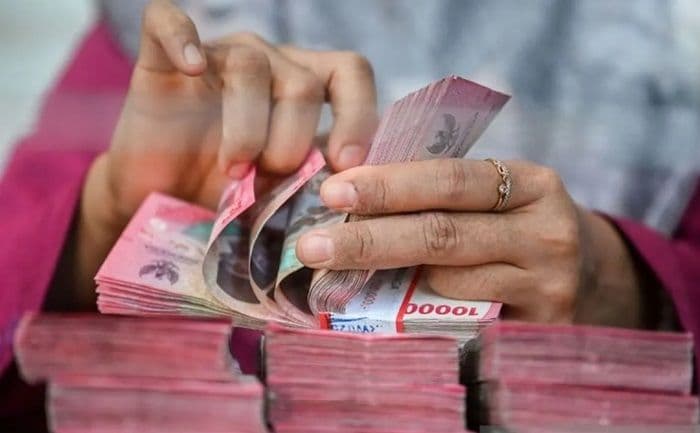 rupiah_menguat_50_poin_pasar_optimis_dengan_arah_apbn_2027_