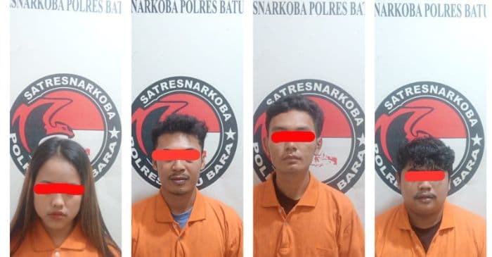 polisi_tangkap_empat_terduga_pengedar_ekstasi_di_thm_batu_bara