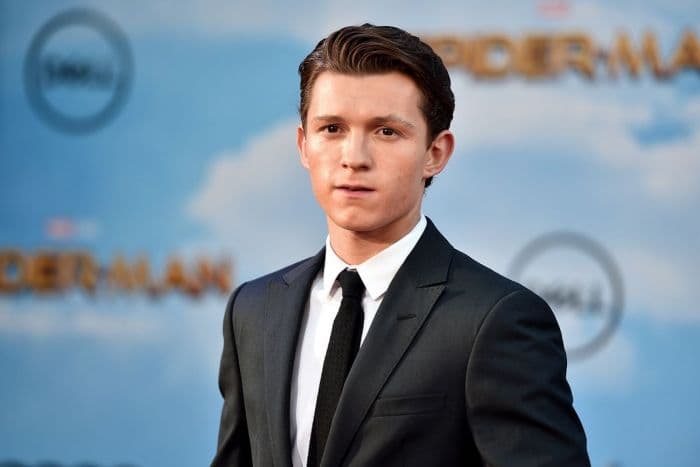 tom_holland_jadi_aktor_dengan_total_pendapatan_box_office_tertinggi