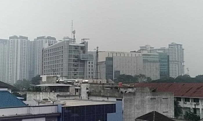 medan_diselemuti_asap_karhutla_warga_diimbau_kurangi_aktivitas_di_luar_ruangan