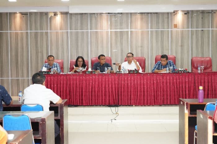bupati_taput_tegaskan_pengelolaan_bosp_harus_transparan_dan_berintegritas