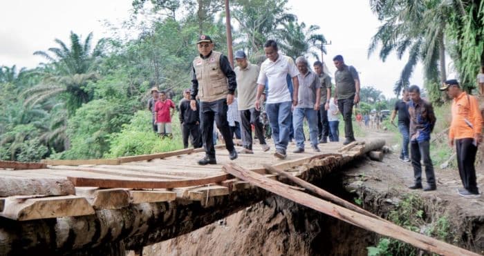 jalan_marubun_lokkungtinggi_raja_putus_bupati_simalungun_penanganan_segera_dilakukan