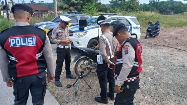 operasi_keselamatan_toba_2025_polres_labuhanbatu_tindak_pengguna_knalpot_brong_