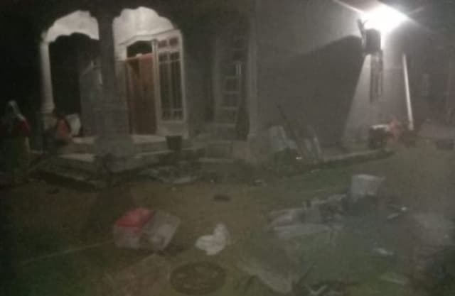 otk_lempar_bom_rumah_aktivis_di_sibuluan_nyaris_terbakar