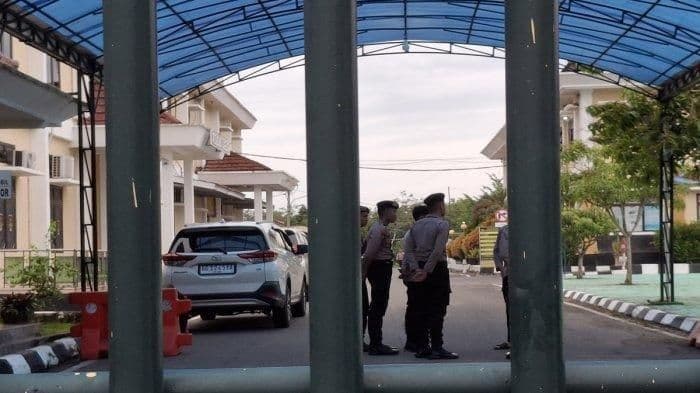 breaking_news_tiga_anggota_dprd_kabupaten_oku_sumsel_ditangkap_kpk_
