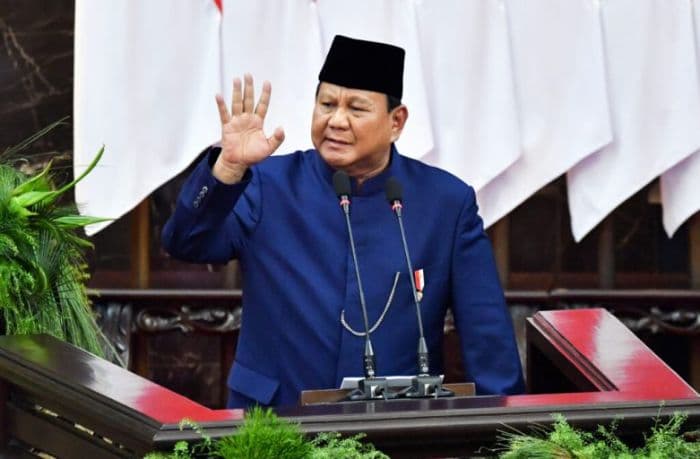 prabowo_subianto_teken_perpres_tukin_untuk_tiga_kementerian_baru