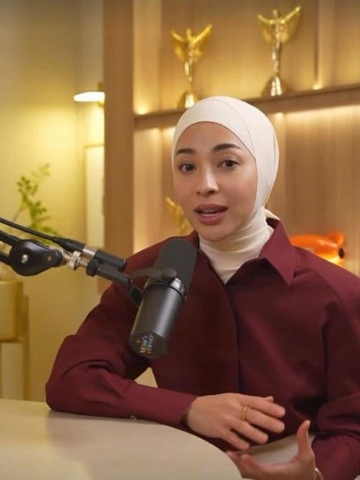 nikita_willy_kini_berhijab_tampil_anggun_dan_elegan