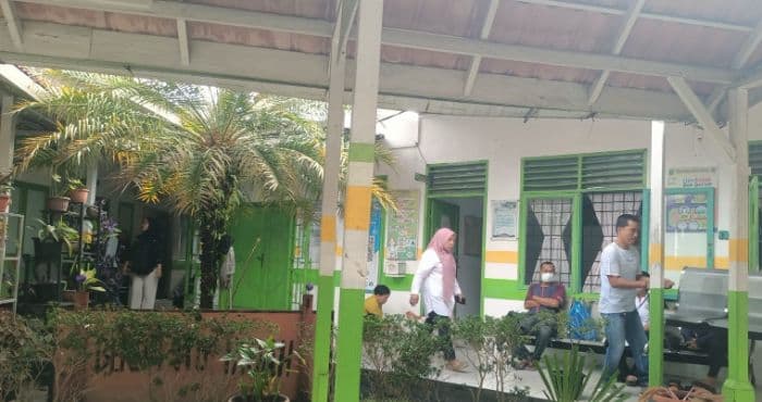 persiapan_pengobatan_massal_pelayanan_puskesmas_aek_kanopan_sempat_terganggu
