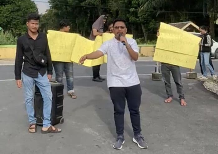 spbu_kuala_langkat_didemo_diduga_jual_bbm_subsidi_dengan_harga_nonsubsidi