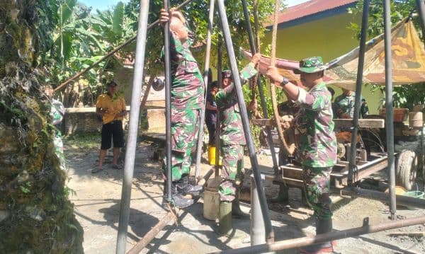 tmmd_kodim_0208_bangun_lima_titik_sumur_bor_di_desa_silo_bonto_asahan_