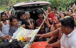ambulans_terjun_ke_jurang_di_jalinsum_dairikaro_perawat_tewas_dan_sopir_kritis