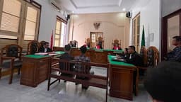 beli_20_liter_bbm_bersubsidi_secara_ilegal_dua_terdakwa_dituntut_5_bulan_2_hari_penjara