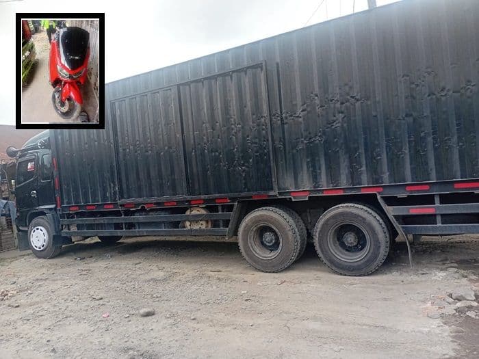 ngebut_salip_truk_pelajar_pengendara_nmax_tabrakan_dengan_tronton_di_sergai_tiga_orang_terluka