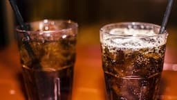 soda_jahe_jadi_pilihan_minuman_terbaik_saat_terbang_ini_alasannya_