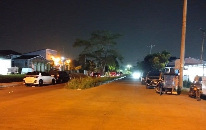 jukir_liar_di_depan_pasar_induk_lau_cih_kembali_dikeluhkan_pengendara_mengaku_dipungut_hingga_rp8000