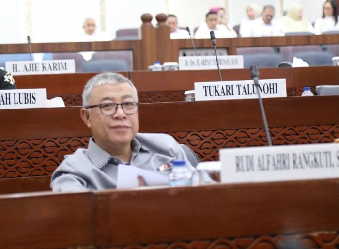 politisi_pan_kritik_pertamina_soal_kelangkaan_bbm_minta_jujur_soal_sopir_truk_tangki_mogok