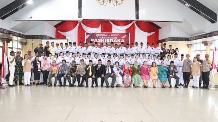 45_anggota_paskibraka_dairi_dikukuhkan_bupati_sampaikan_hal_ini_