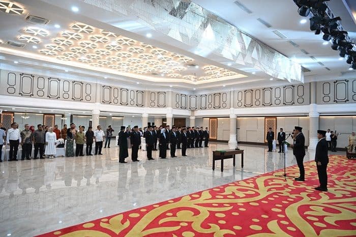 gubernur_sumut_lantik_lima_pejabat_eselon_ii_tekankan_efisiensi_dan_loyalitas
