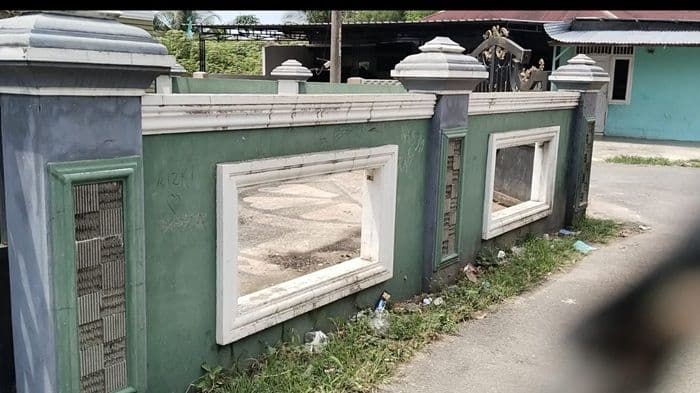 jerejak_besi_rumah_warga_tebing_tinggi_digasak_maling_kerugian_capai_rp10_juta