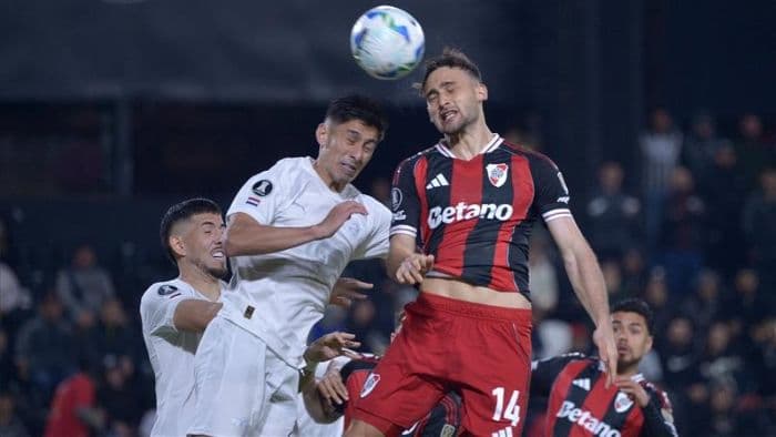 libertad_tahan_imbang_river_plate_00_di_leg_pertama_16_besar_copa_libertadores