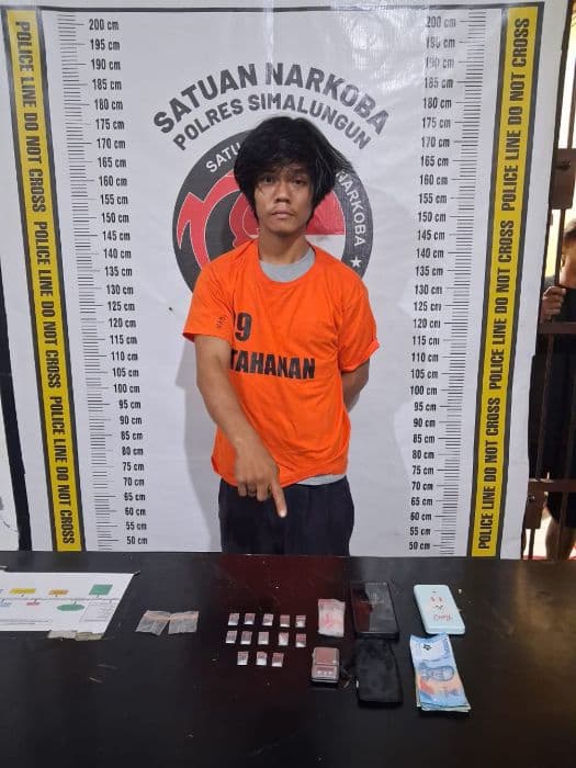 polisi_tangkap_bandar_sabu_di_perladangan_sawit_huta_marihat_mayang