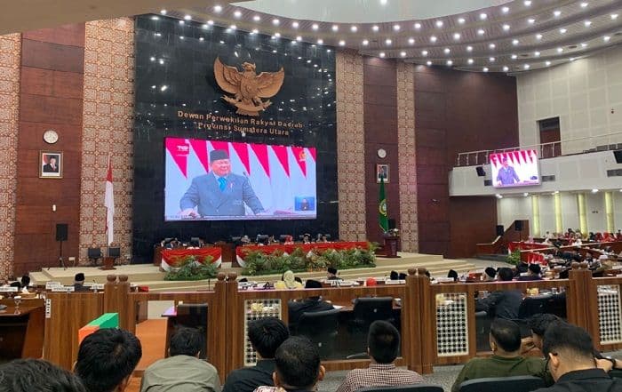 prabowo_sindir_suasana_paripurna_dan_kritik_jumlah_komisaris_bumn