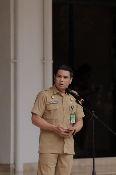 erwin_saleh_diproses_aktif_kembali_sebagai_pns_jabatan_eselon_ii_menunggu_arahan_wali_kota
