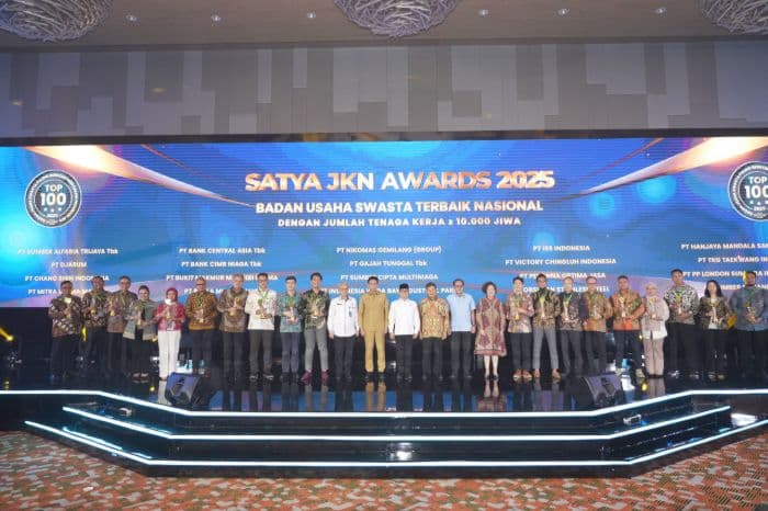satya_jkn_award_2025_bpjs_kesehatan_apresiasi_110_badan_usaha_patuh_lindungi_pekerja